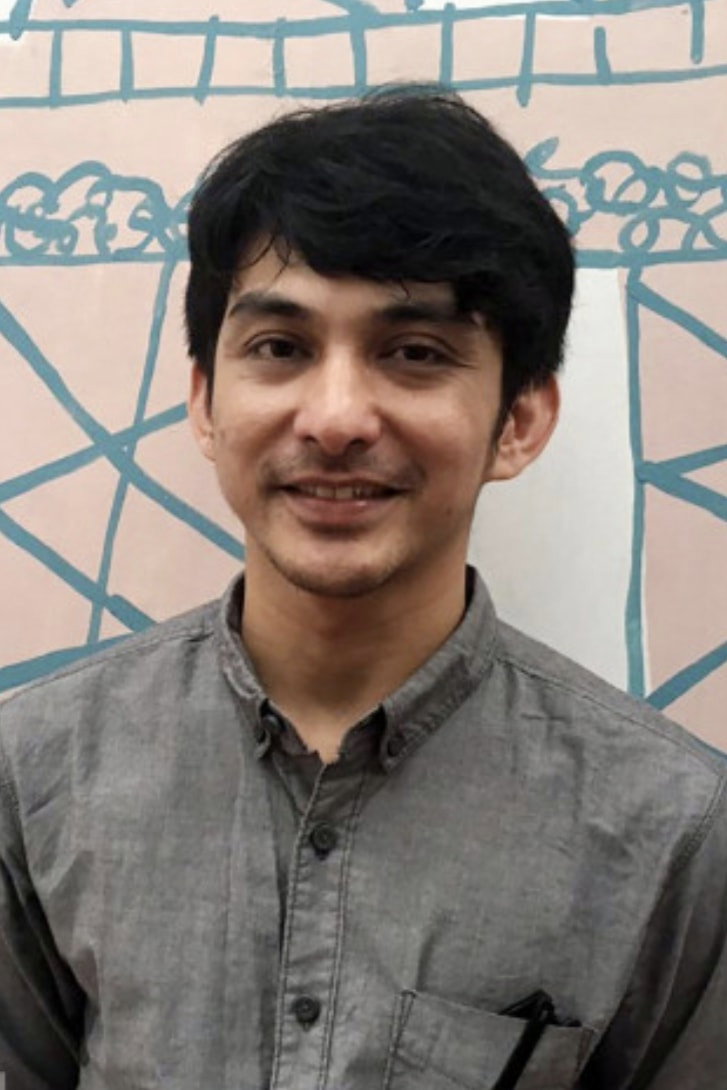 Yoga Pratama as Thomas in Borderless Fog