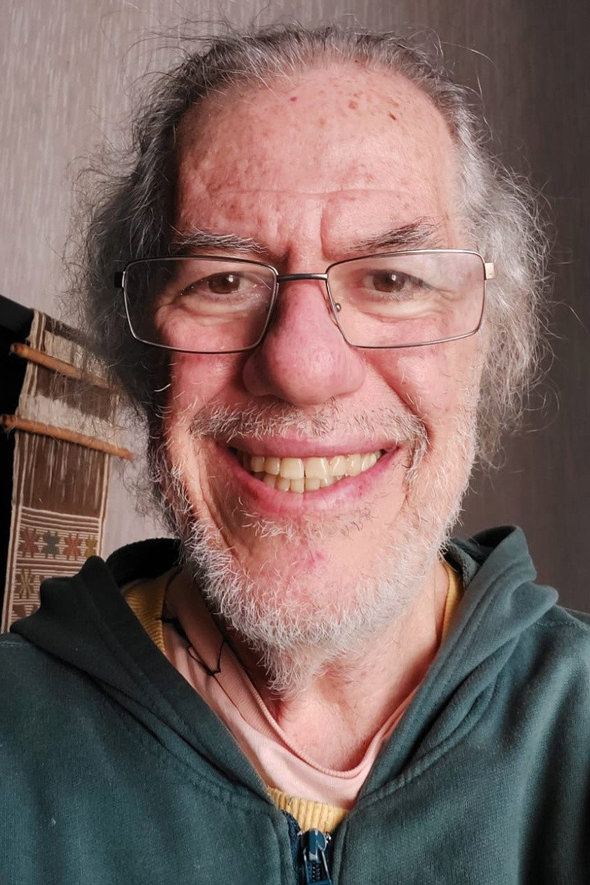 Roberto Borenstein as Vovô Joca in Memórias de Pelúcia