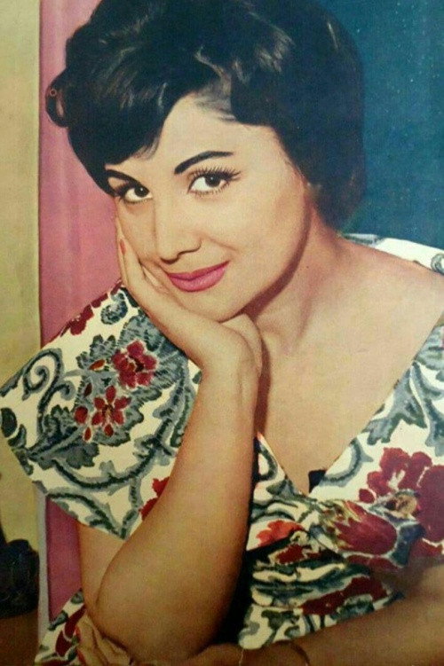 Tahmine as Bita in Varparideh