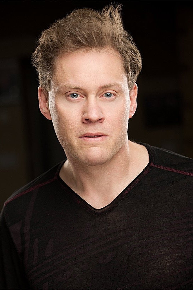 Craig Erickson as Officer Alvin in Numb