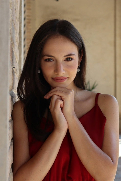 Beatrice Barison as Rebecca (17 anni) in The Life Apart