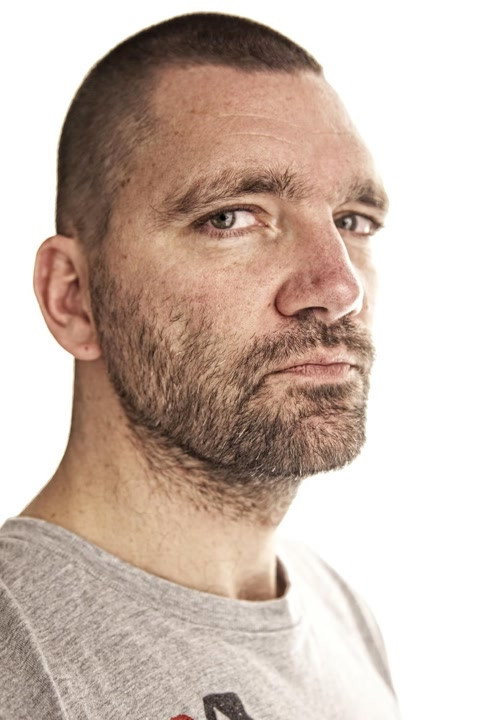 Theo Maassen as Huib Breger in Framed