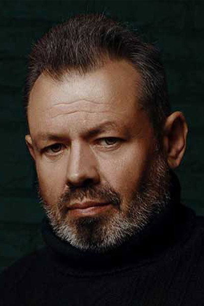 Igor Caras-Romanov as Mayor in Carbon
