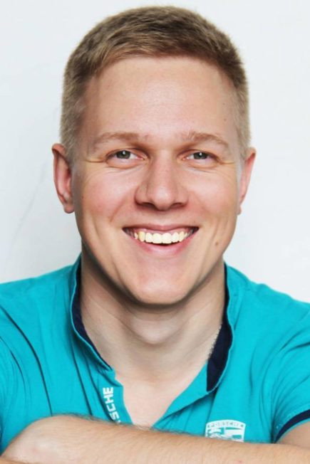 Антон Жижин as Vasya in Bad Habit