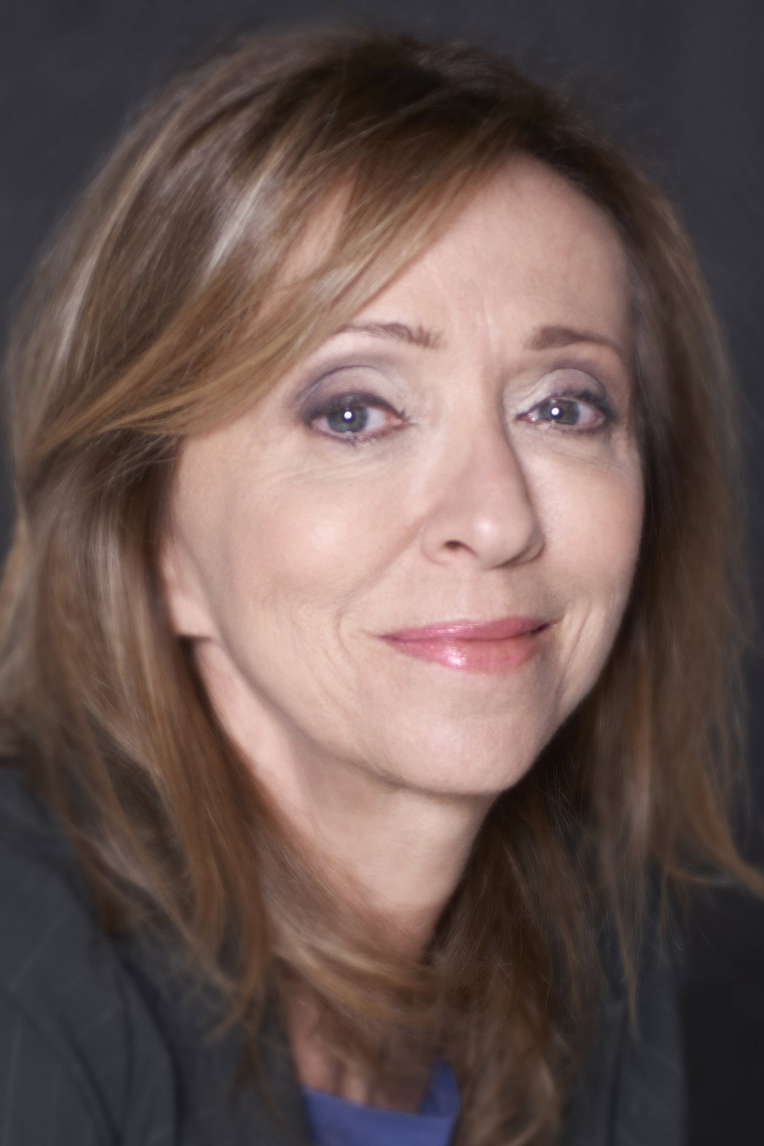 Adèle Reinhardt as Rosanna in Bittersweet Memories