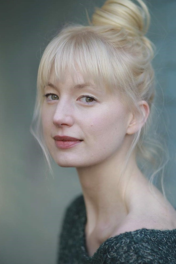 Emma King as Persephone in The Isle