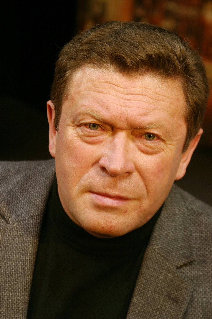 Георгий Мартиросян as министр in Trail of Chikatilo
