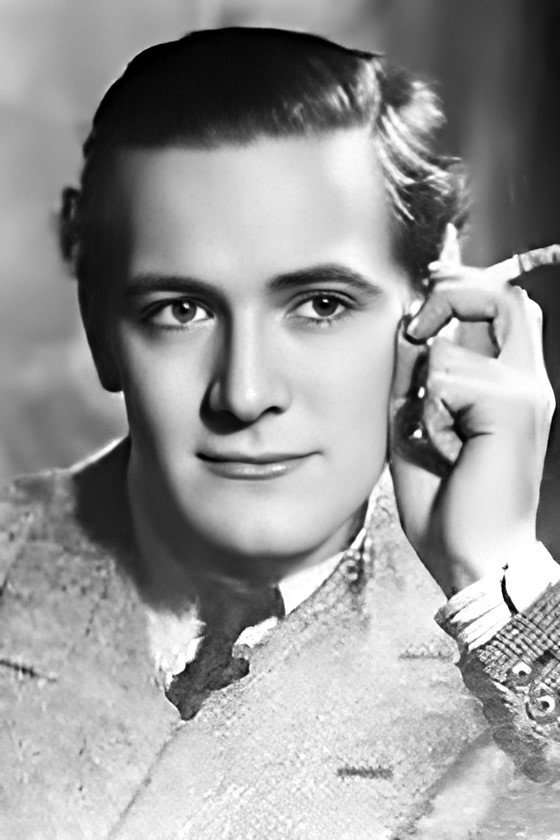 Grey Blake as Storey in Paul Temple Returns
