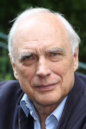 Ladislav Županič as Hanák in Nebát se a nakrást