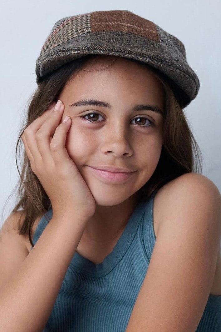 Kaiya Thayn as Kiddo in Fing!