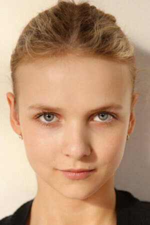 Анна Панкратова as Катя in Marik