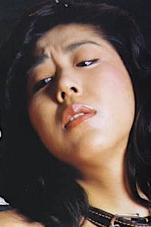 長坂しほり as Aya Shudo in A Haunted School
