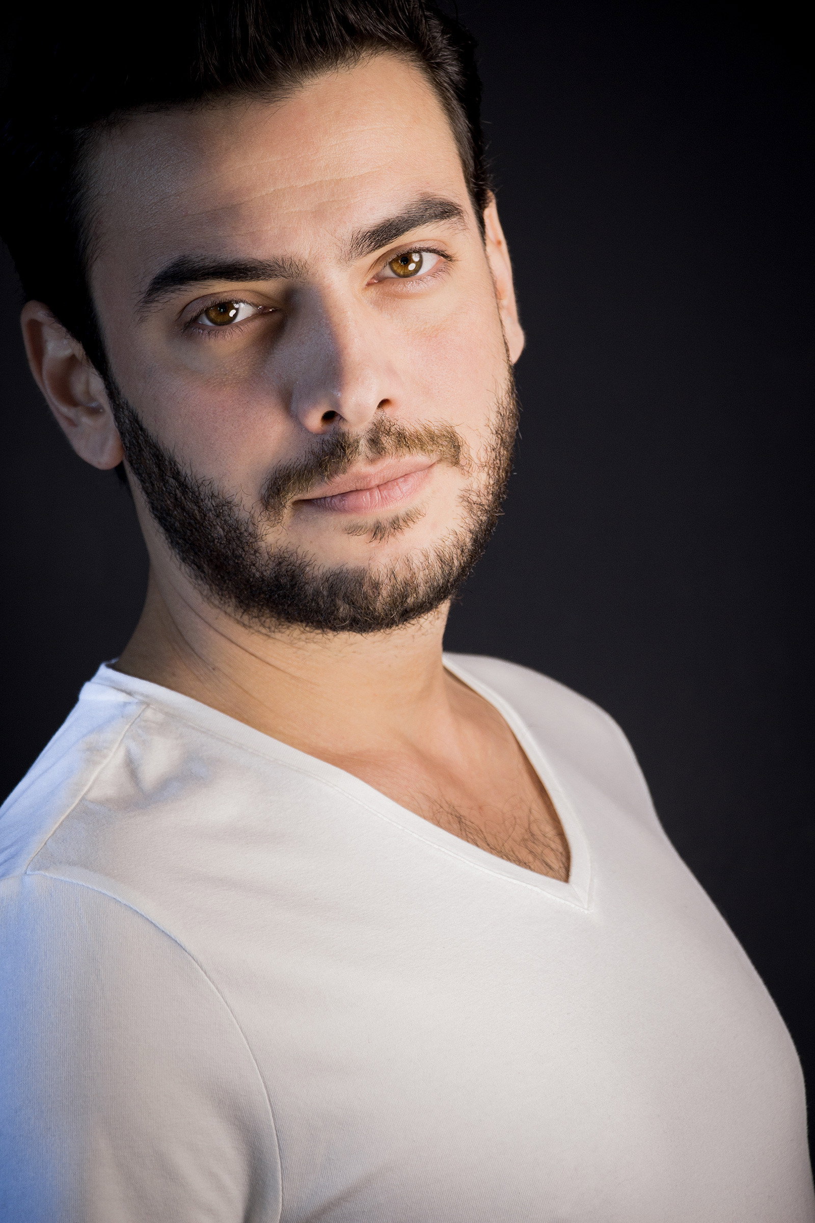Taygun Sungar as The Boy in Uroborus