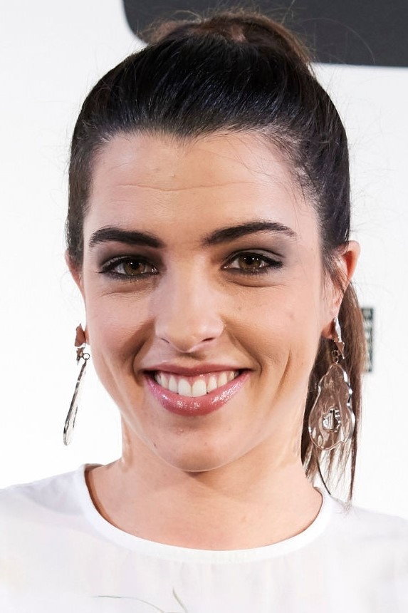 Nuria Herrero as Berta Santos in Madres: amor y vida