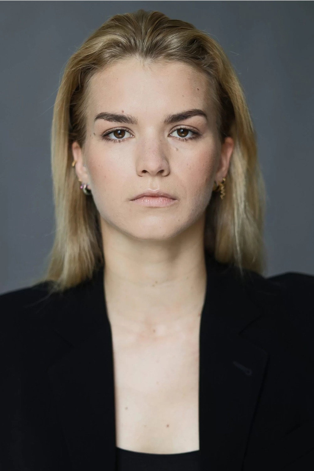 Marta Stalmierska as Zoja in Simona Kossak