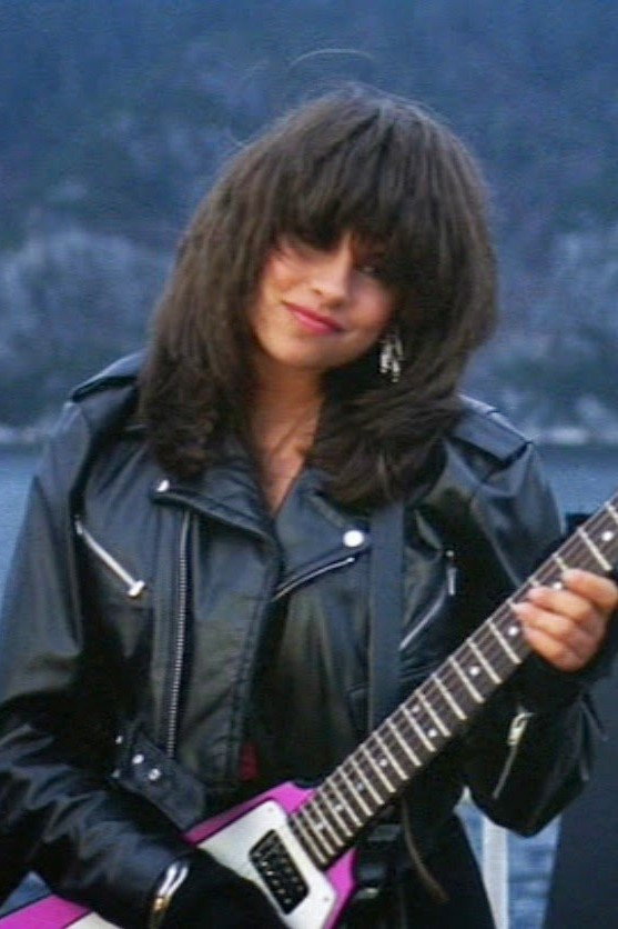 Saffron Henderson as Ronnie in The Fly II