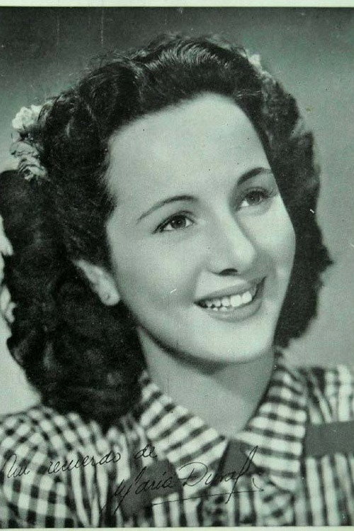 María Duval as Lucia in Dieciséis años