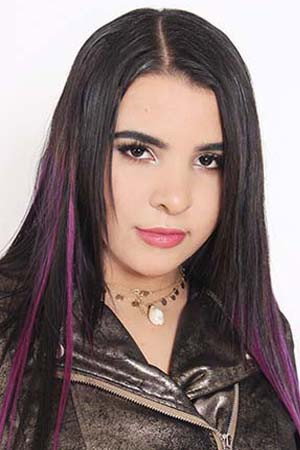 Sara Toro Pabón as Barenka Olson in The Juniors y La Fórmula Imperial