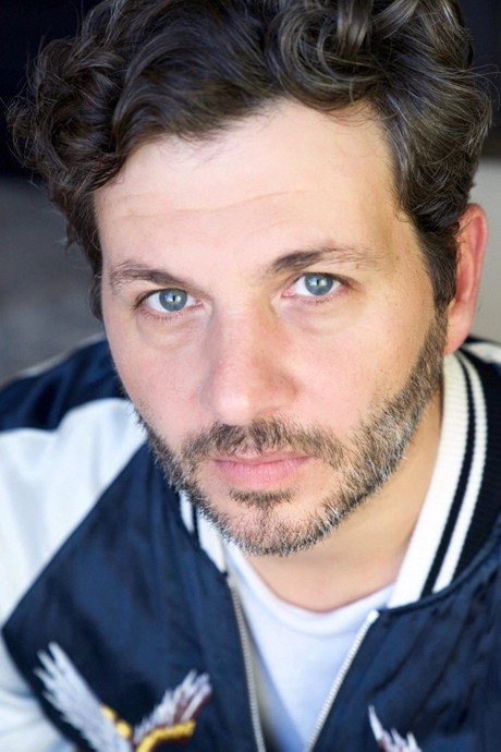 Cédric Moreau as Cédric in J'étais à ça !