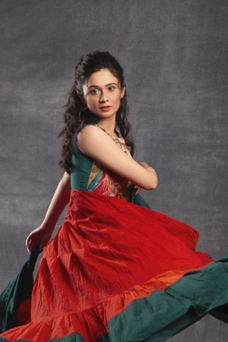 Jannatul Ferdous Oishee as Shiuli in Noor