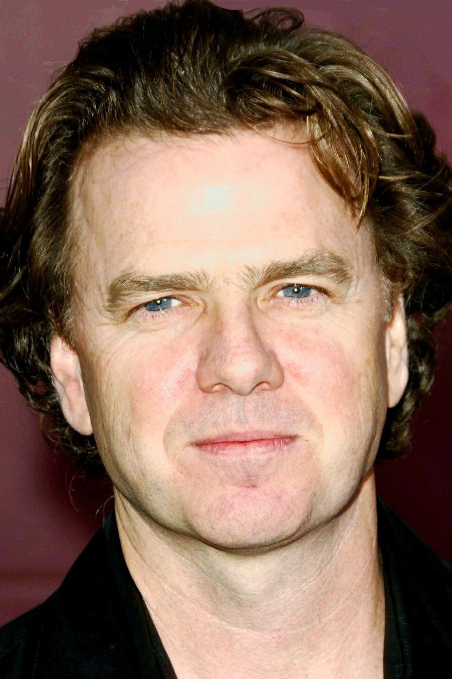 Kevin Anderson as Ira Einhorn in The Hunt For The Unicorn Killer