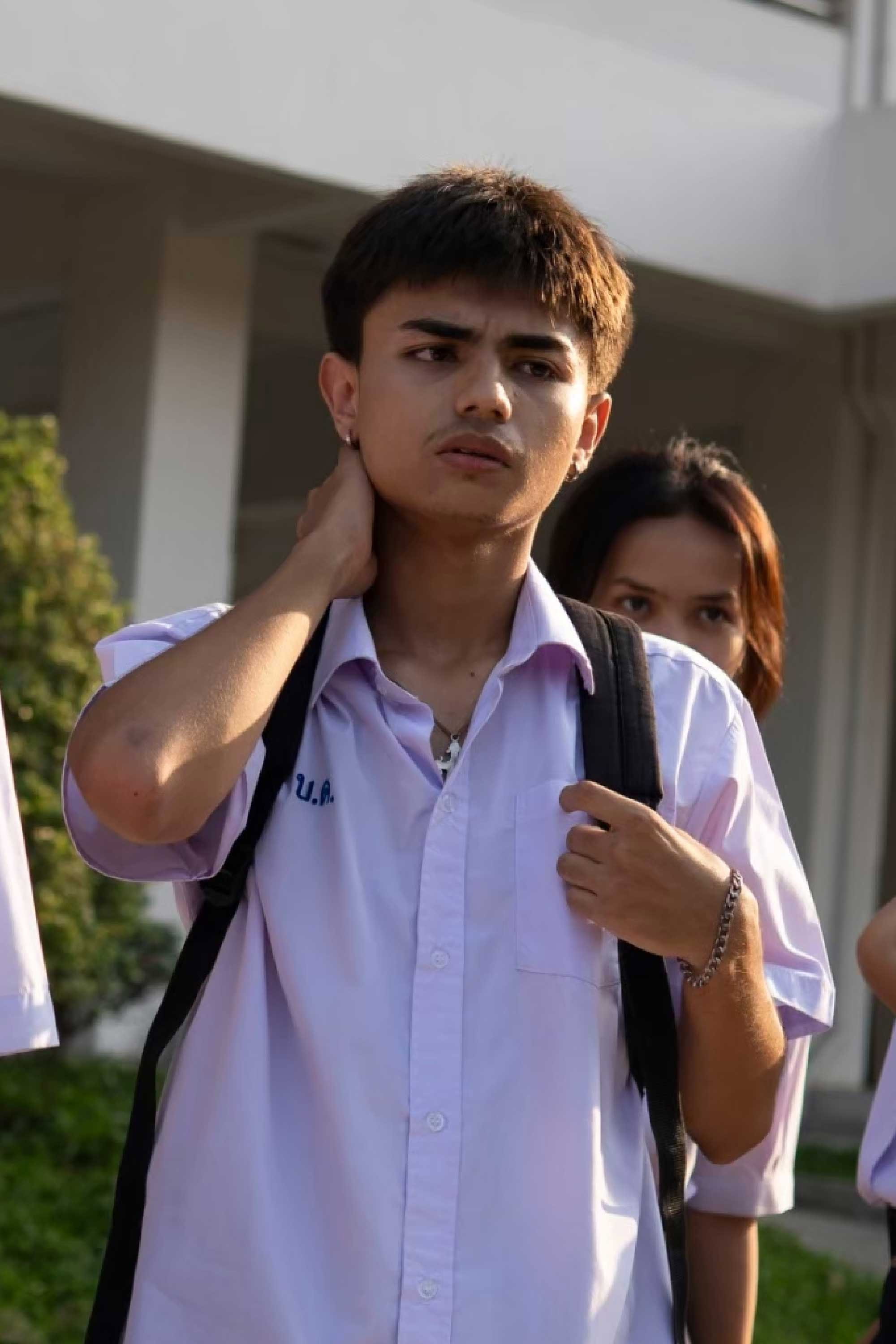 Wittawat Juenak as Chit in ฮาวทูเลิกป๊อด