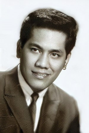 Diomedes Maturan as Self in Tawag Ng Tanghalan