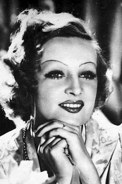 Colette Darfeuil as Lorenza in The Girl with the Whip
