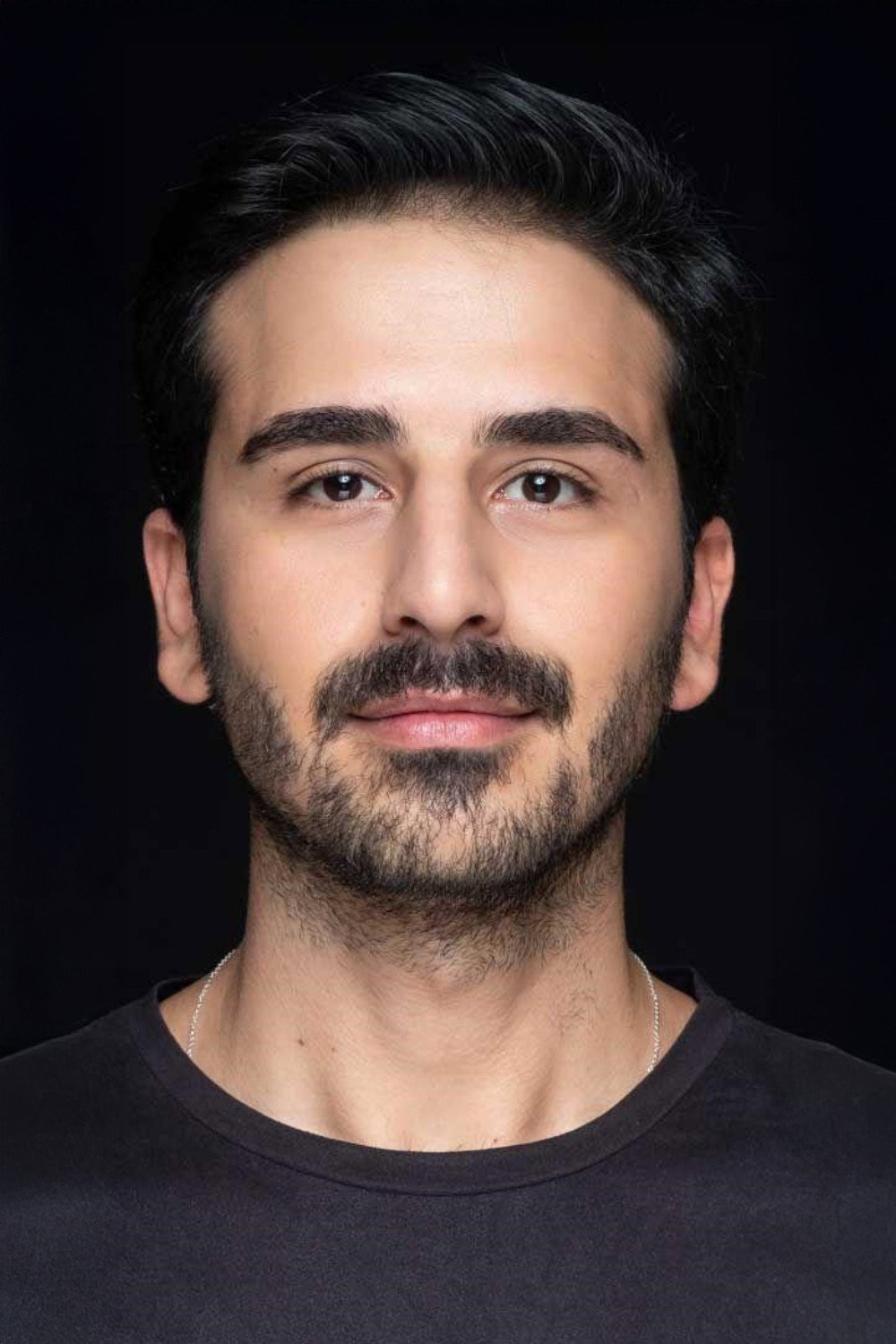 Ozan Yiğit as Bülent in The Coach