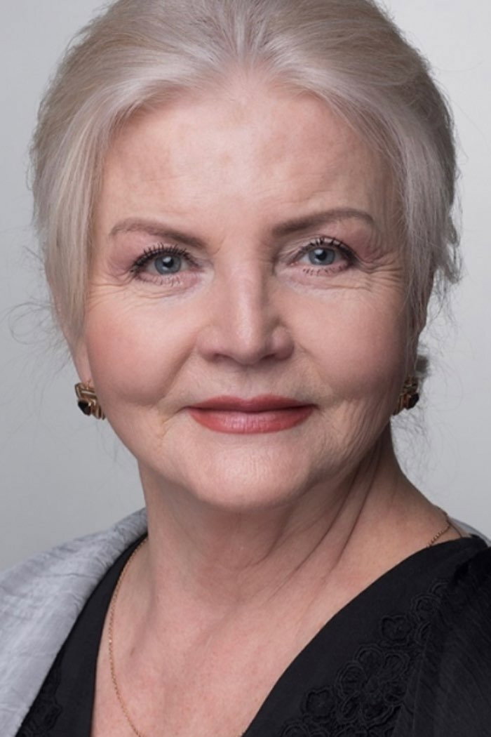 Ольга Науменко as Irina Lavrovna in The Last Sacrifice