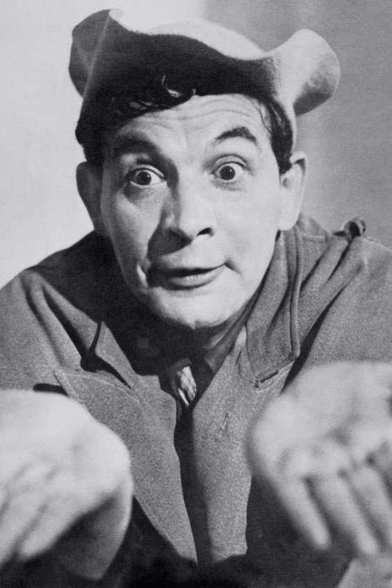 Antonio Espino 'Clavillazo' as El bolero in Monte de piedad