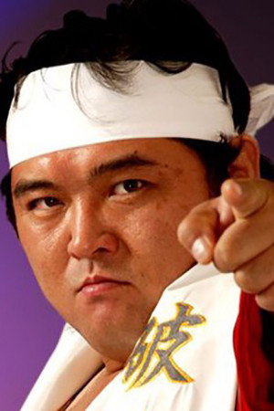 Shinya Hashimoto as Higashinami in Fallen Rainbow