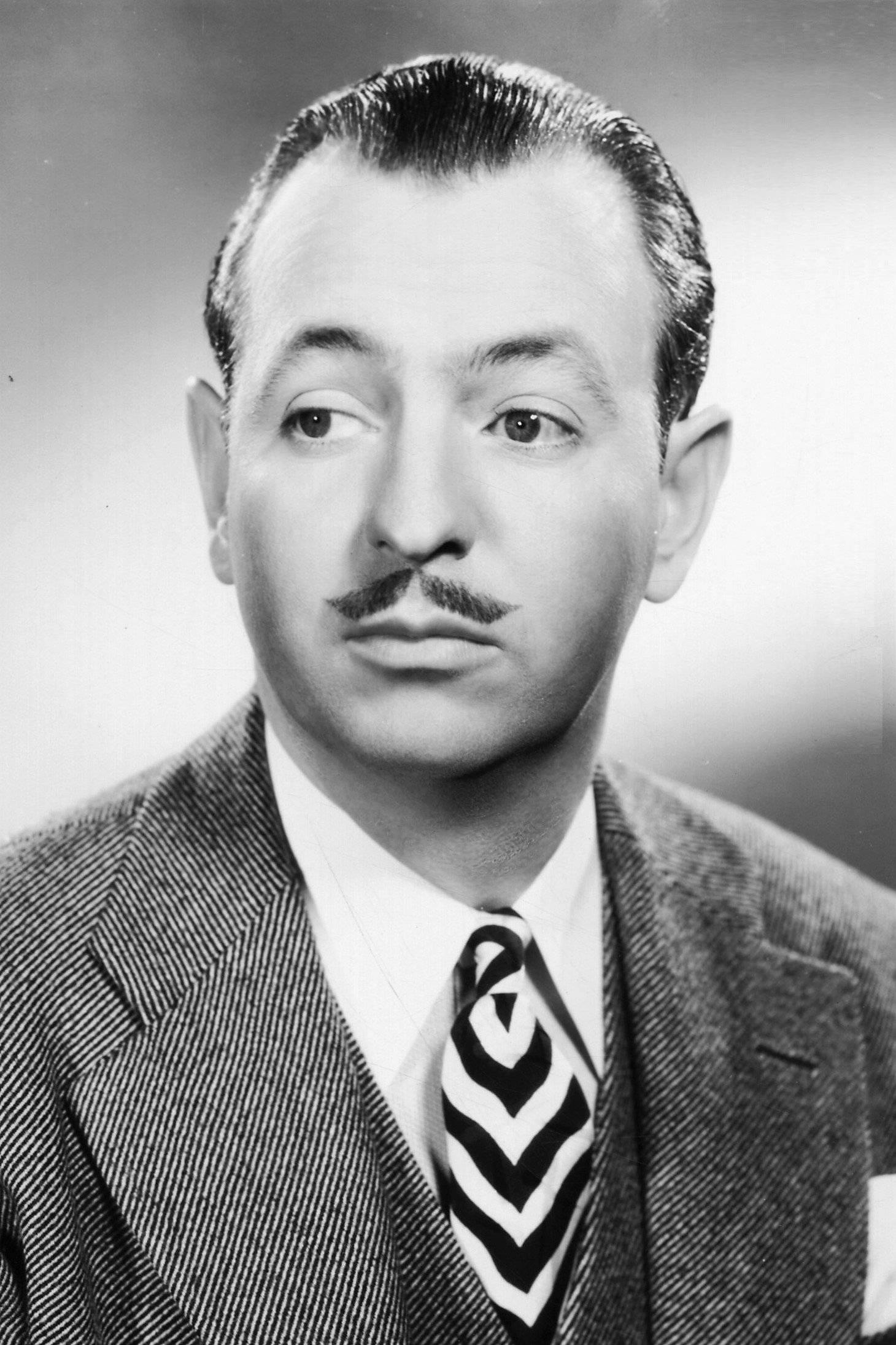 William Brisbane as Willy Beyers in Everybody's Doing It