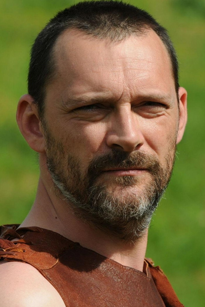 Bruno Fontaine as Nino / Gérard / Un ouvrier français (voice) in No Dogs or Italians Allowed