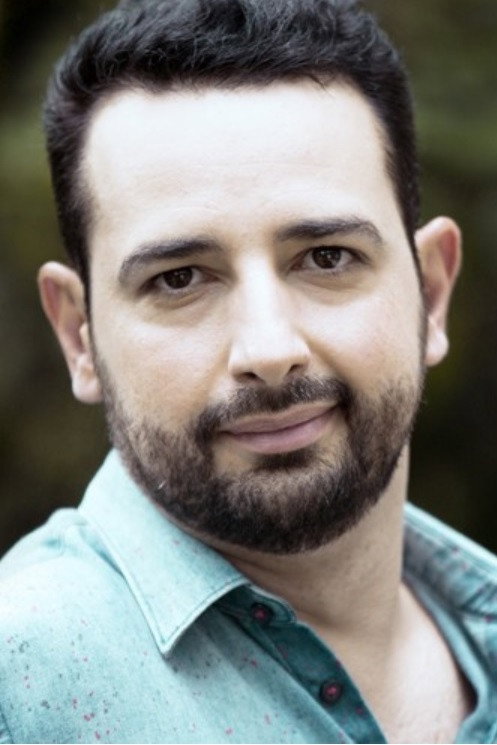 Rafael Raposo as Elton in The Father's Shadow