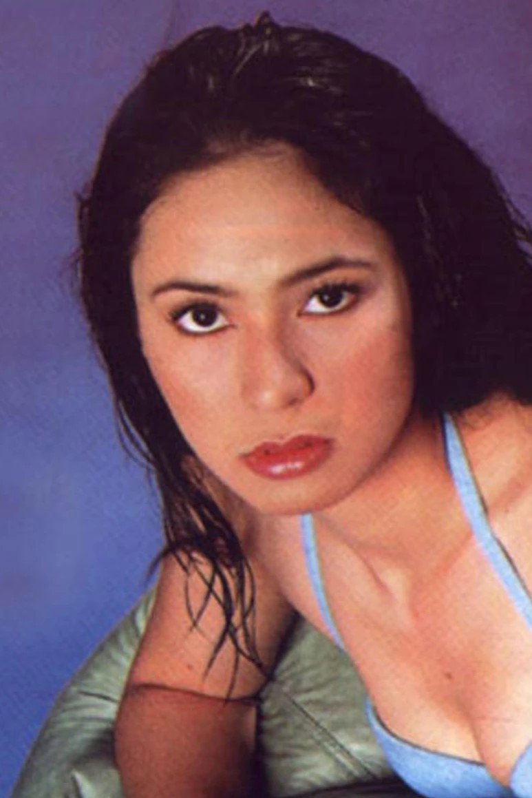 Hazel Espinosa as Carmela in Buhay na Manikin