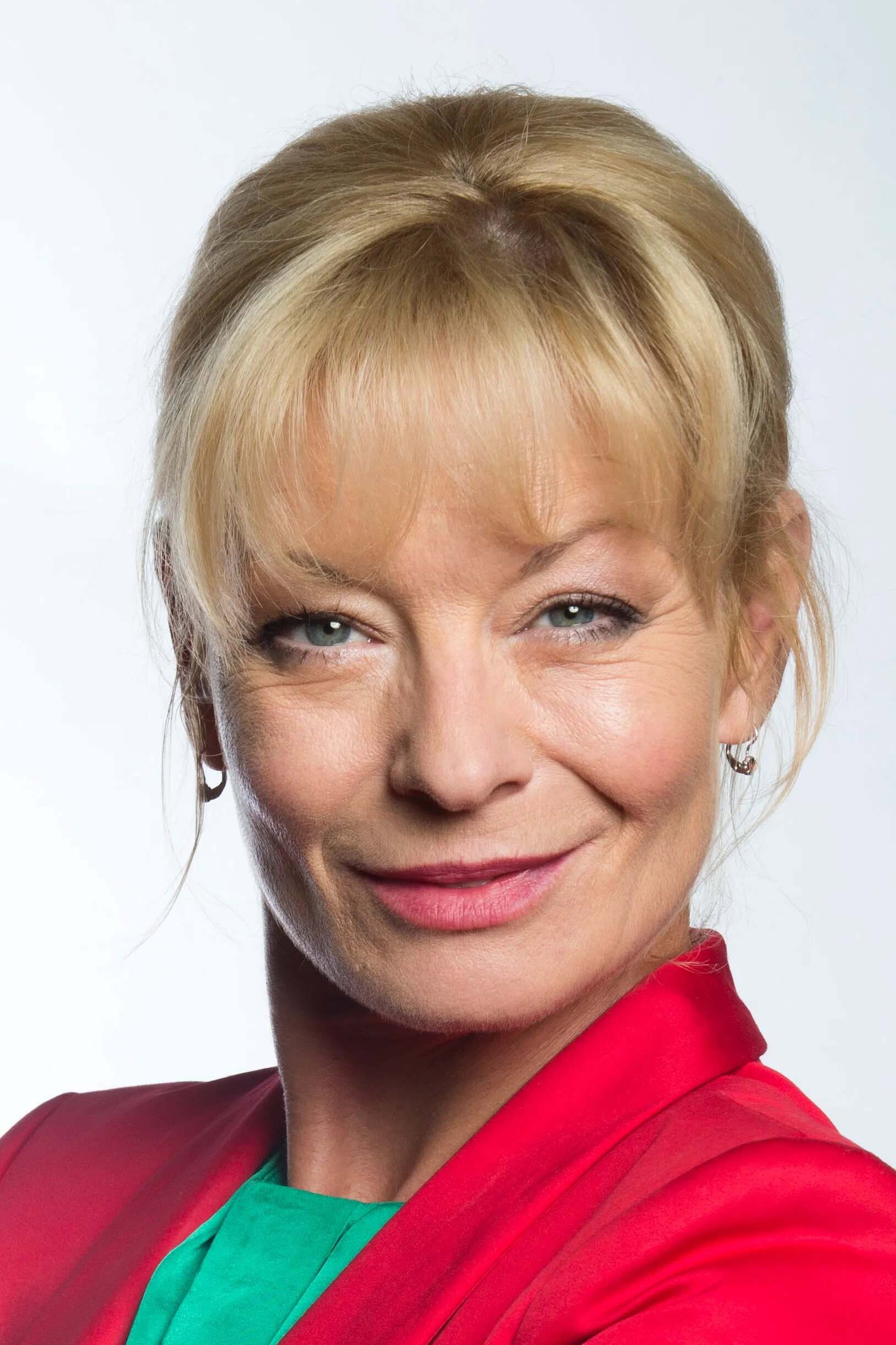 Vilma Cibulková as Dáša Horová in Znamení koně