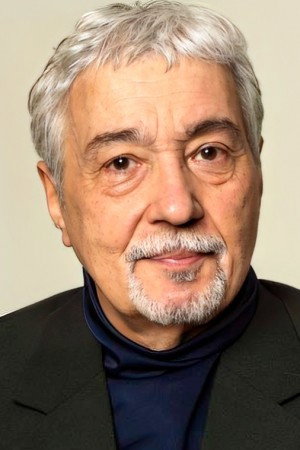 Pedro Paulo Rangel as Lourenço Oliveira in Sound & Fury