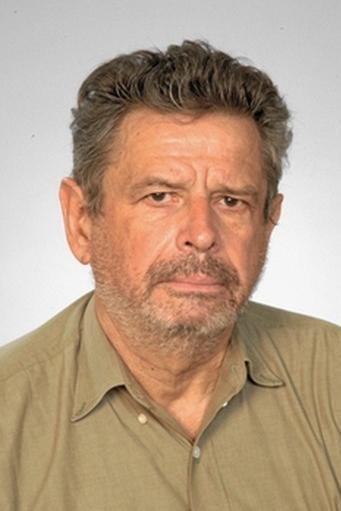 László Szabó as Friend director in Accroche-cœur