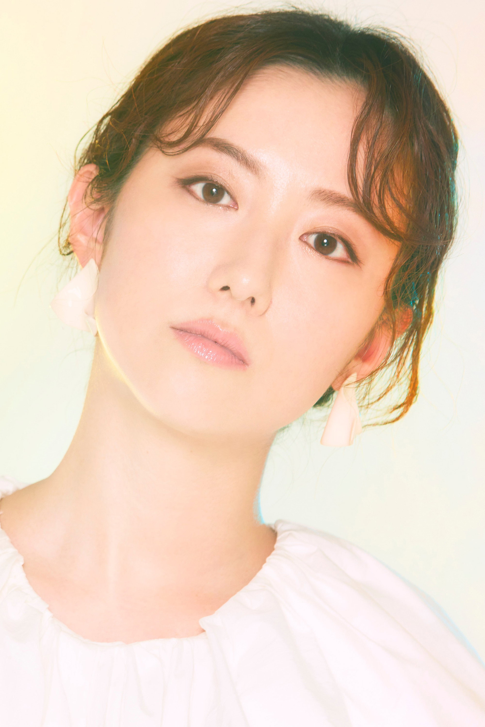 Yuka as Isetani Ami in The Sun Never Sets