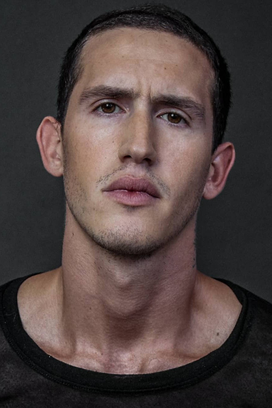 Alan Daicz as Bruno chico in One Love