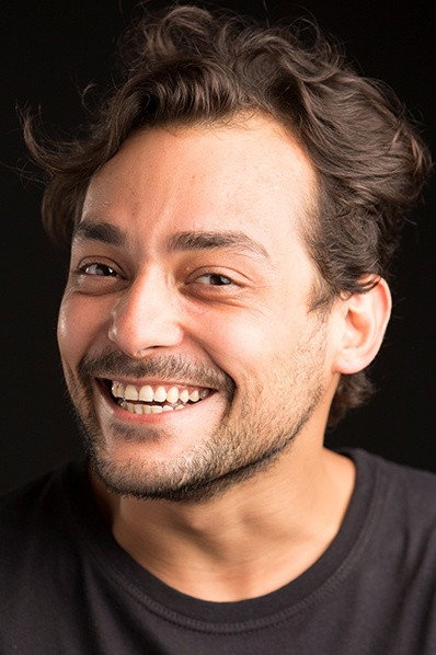 Eduardo Sterblitch as Ele Mesmo / Freddy Mercury Prateado in Pânico na Band
