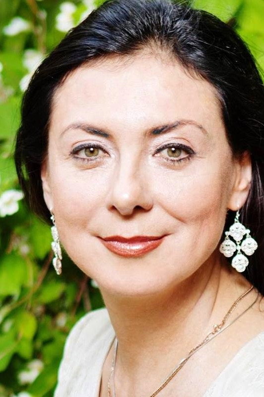 Elena Zaremba as Koncakovna in Prince Igor