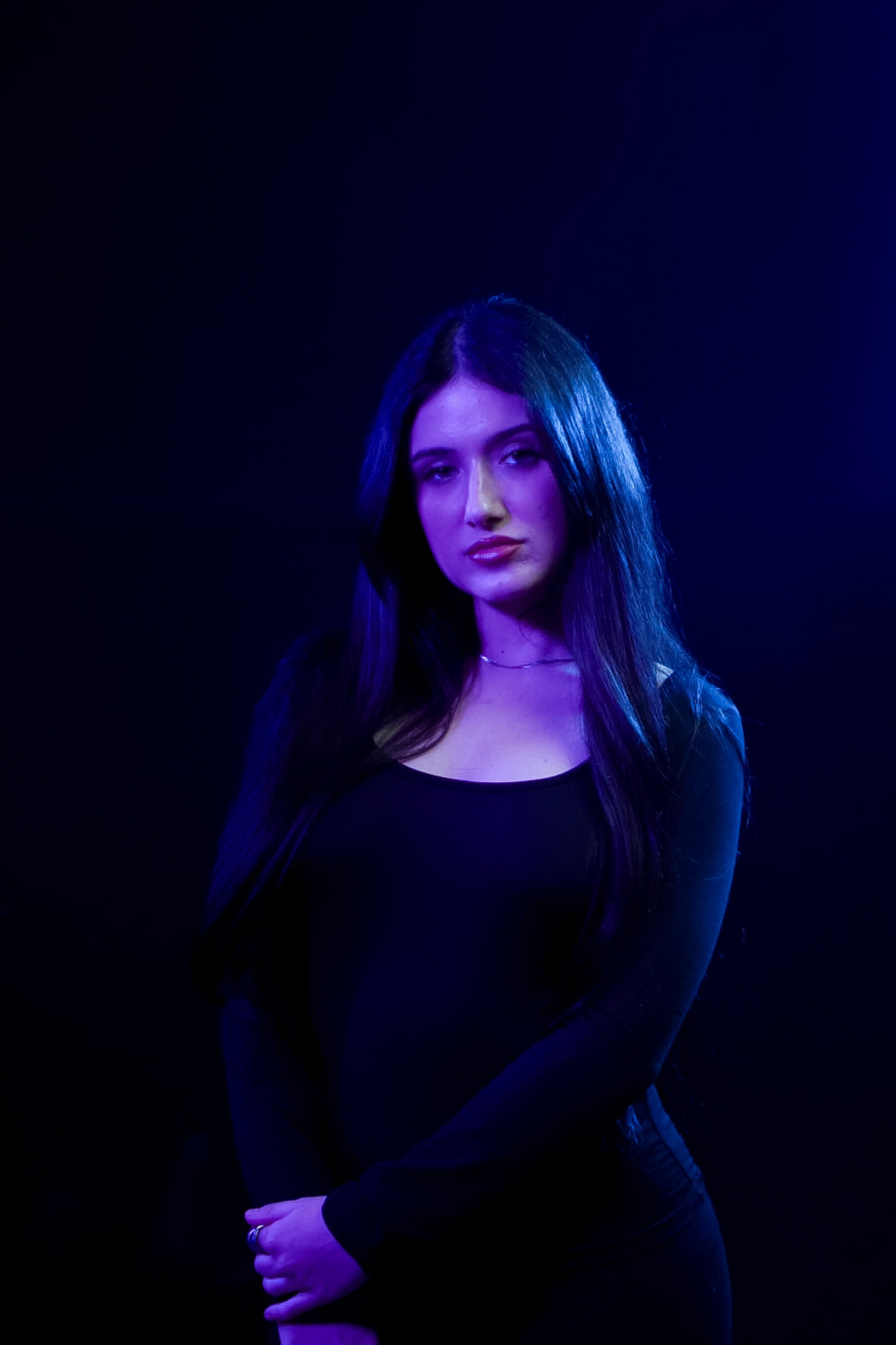 Angie Esteve as Caos in Makabro Coliseo