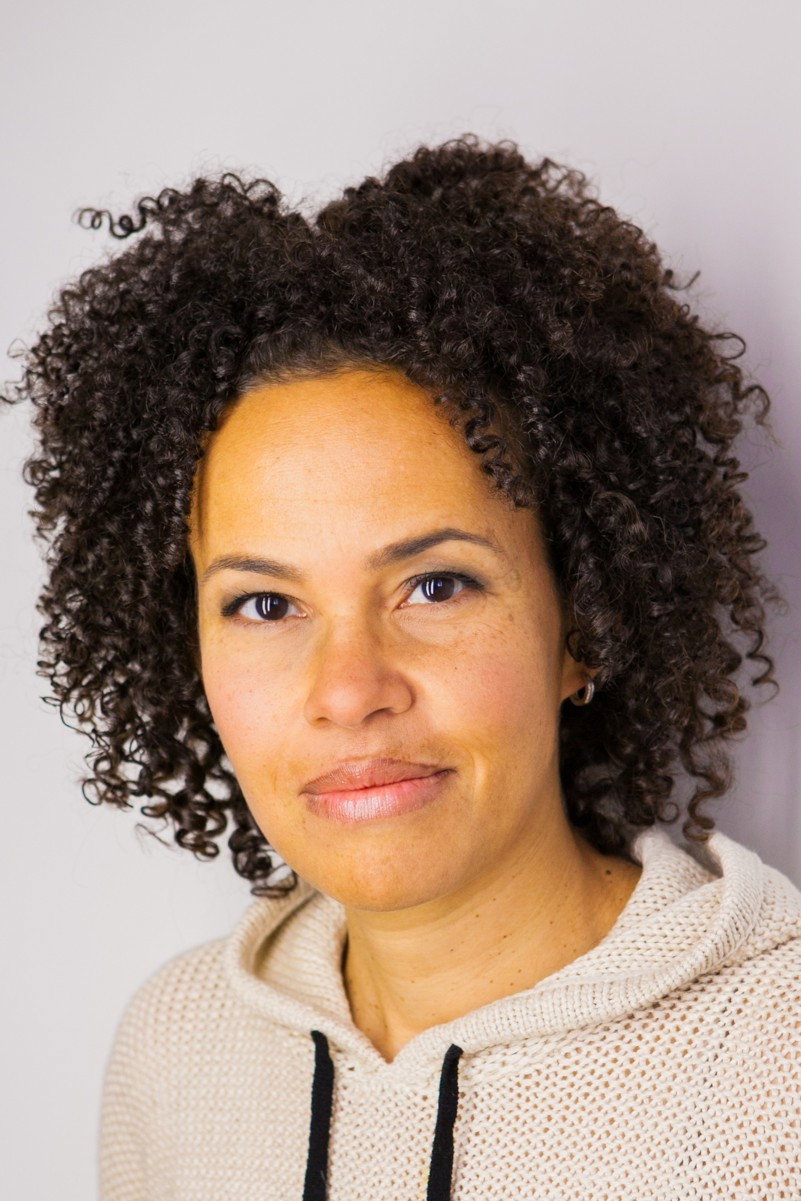 Kirsten Alter as Agent L Brandt in Underfunded
