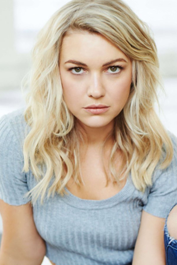 Saskia Hampele as Laura Price in This Little Love of Mine