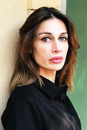 სოფო ლომჯარია as Elene in Bo