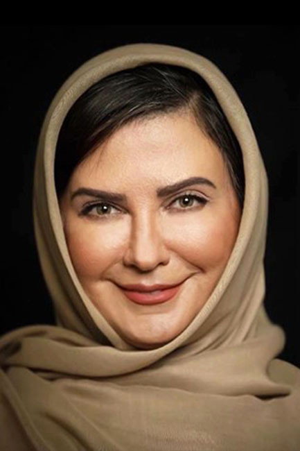 لعیا زنگنه as Dr. Soroush's Wife in Domestic Killer