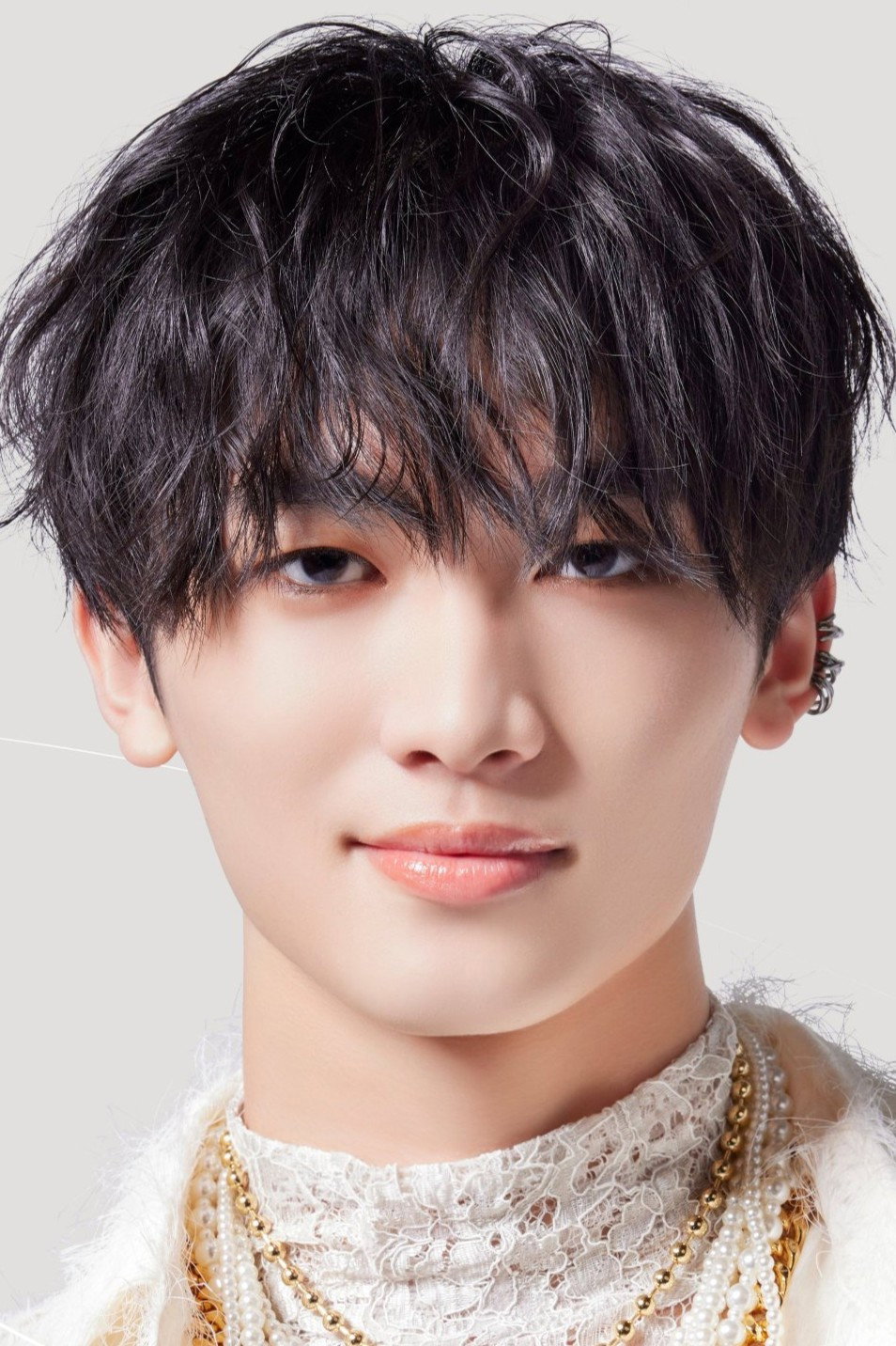 桜木雅哉 as Naoya Morisaki in School Trip: Joined a Group I'm Not Close To