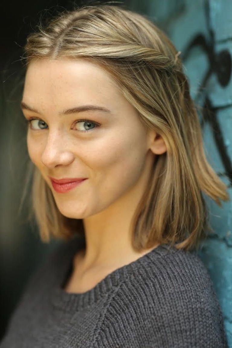 Eloise Smyth as Vanessa in The Good Neighbor